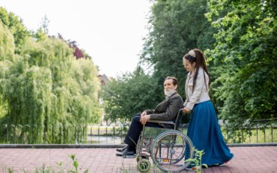 Zmęczenie i napięcie w pracy opiekuna seniora – kiedy i jak szukać wsparcia?
